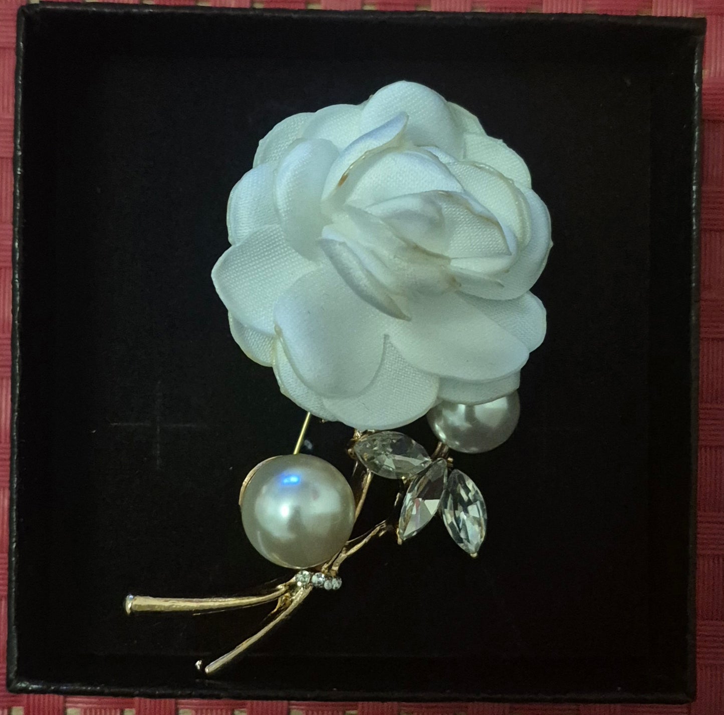 Broche Rose blanche