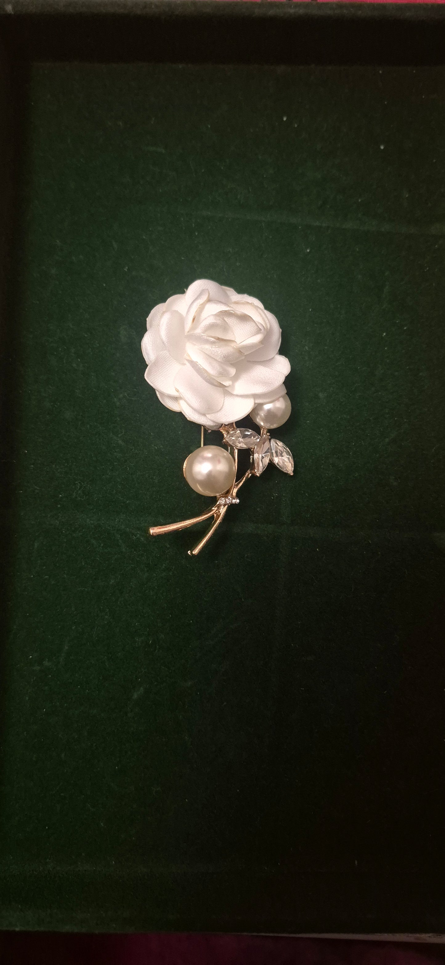 Broche Rose blanche